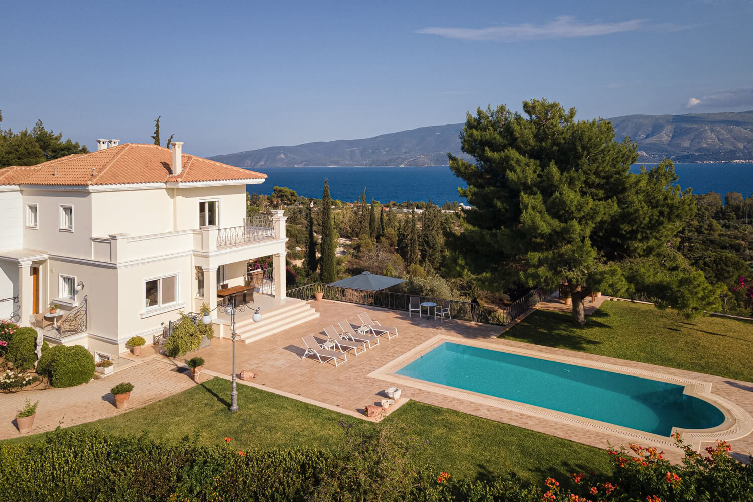 Avant Blue Hotel Boutique